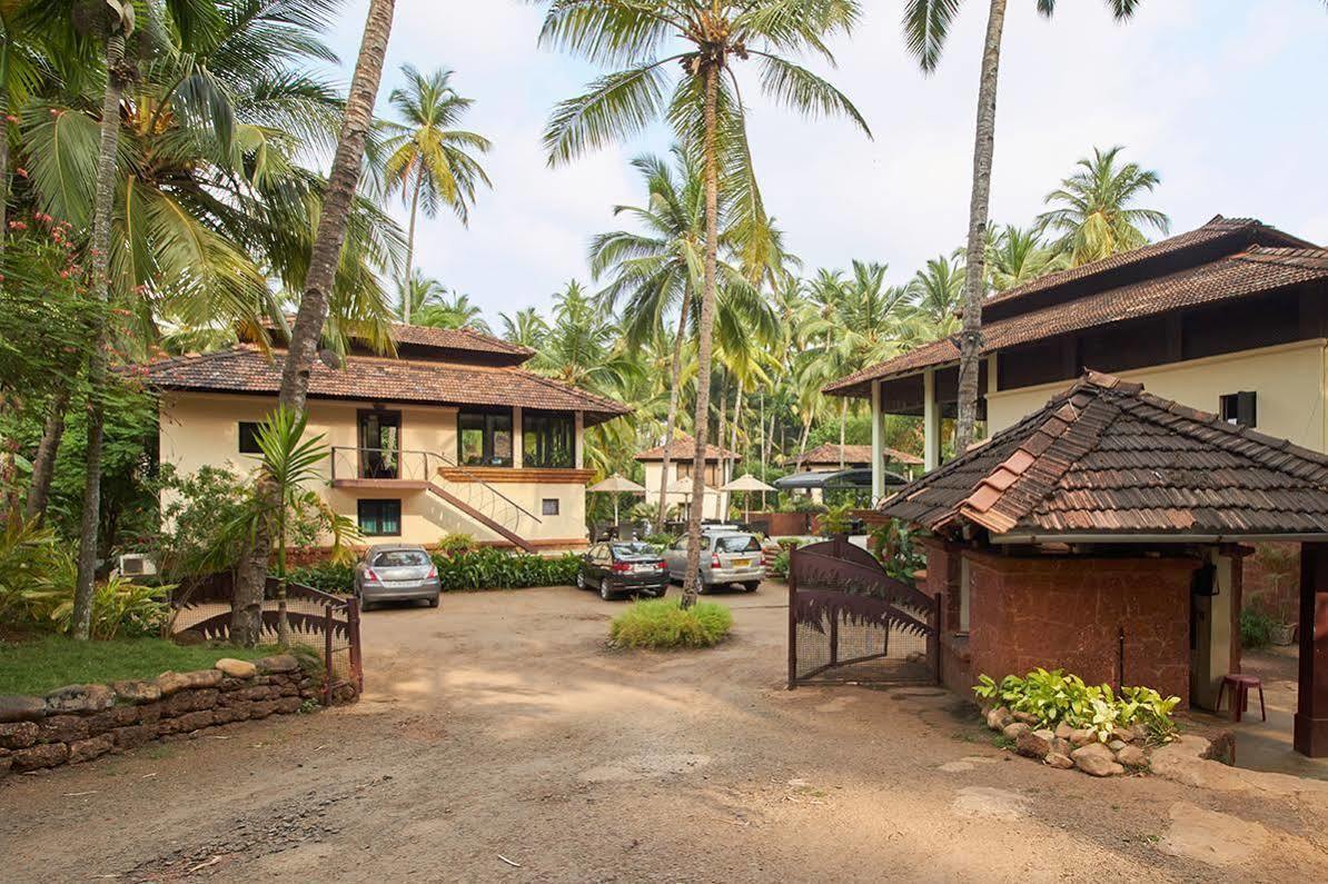 Coconut Creek Resort - Dabolim Airport Mormugao Ngoại thất bức ảnh